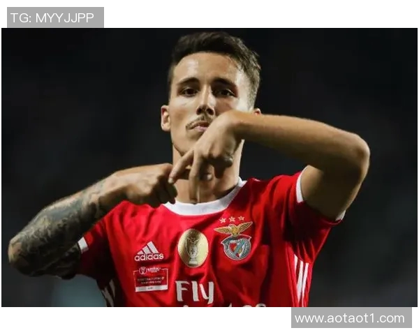 德甲赛场上格里马尔多闪耀全场助球队赢得关键胜利